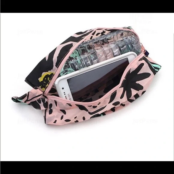 NWT BAGGU FLORAL 2 x Small 3D Zip Pouches - Picture 5 of 7
